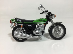 アオシマ 1/24 カワサキ KH400 ダイキャスト