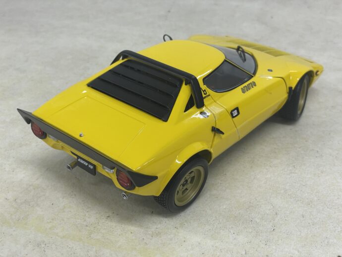 KYOSHO ORIGINAL1/18 ランチア ストラトス HF(イエロー)_背面