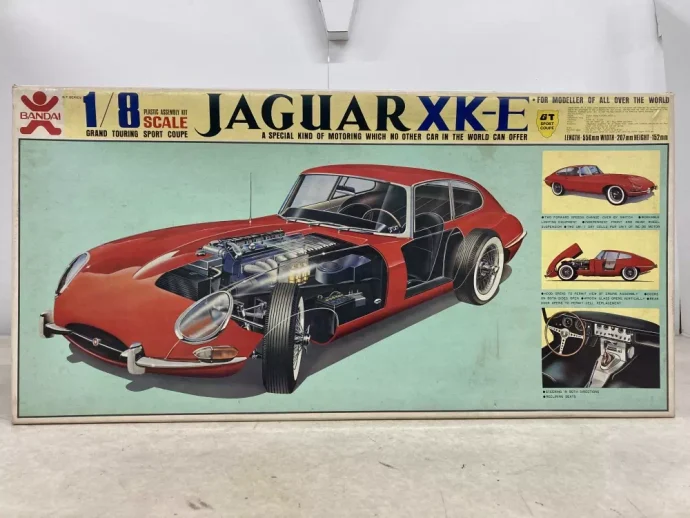 バンダイ 1/8 JAGUAR XK-E